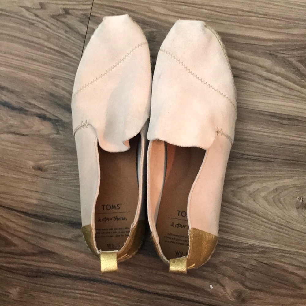 Toms
